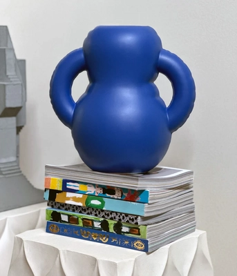 Home-Studyo-tableware-vase-indigo-1200x1400px-6