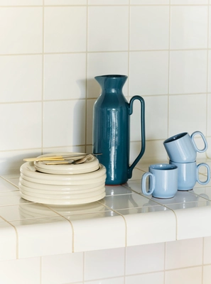 Barro Plate dia18_dia24 set of 2 off white_Barro Jug dark blue_Barro Cup Set of 2 light blue_MVS Cutlery set of 4 yellow