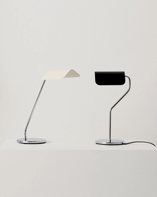3---hay-apex-table-lamp-iron-black-31230