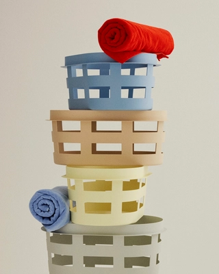 Basket Recycled Family_Mono Bath Towel poppy red_sky blue