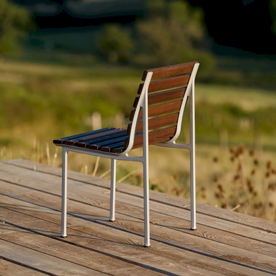 4---traverse-chair_imageslider_4