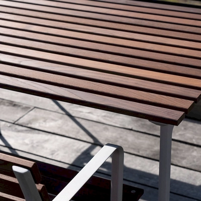 traverse-table_imageslider_7