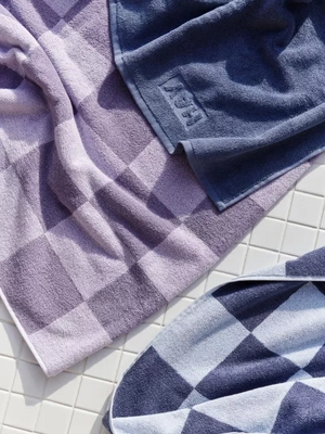 x768x768_hay-check-handdoek-50x9016.jpg.pagespeed.ic.qa6zRSTKTU