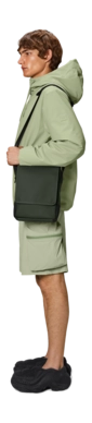 14550_green_men_1-_no-bg