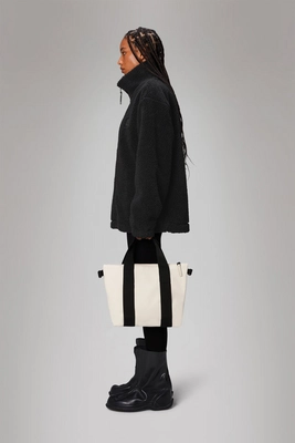 4---Tote_Bag_Micro-Tote-14180-26_Dune-20