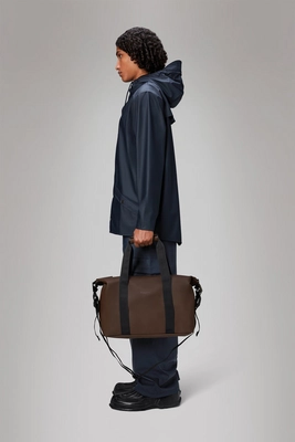 4---Hilo_Weekend_Bag_Small-Weekender-14220-23_Frame-14
