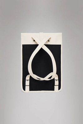 5---Shield_Rucksack-Backpacks-14940-26_Dune-15