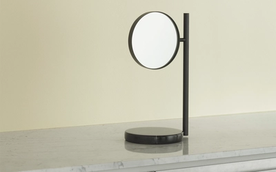 2---2022_Pose_Mirror_Black_02