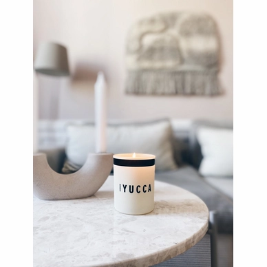 Scented_candle_-_Yucca-Fragrance-197-00_Neutral_No_color-1_1349x1799
