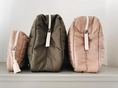 Toiletry_bag-Accessories-429-07_Latte-2_grande.jpg