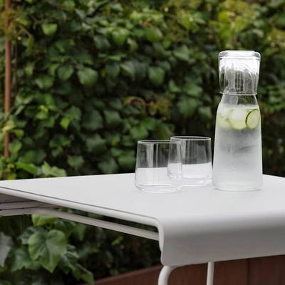 Zone-Denmark-A-Cafe-Outdoor-Tisch-soft-grey-Draufsicht-Ambiente-2