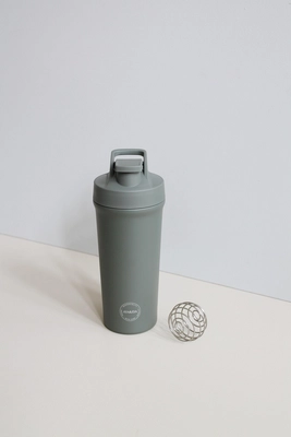 Shaker-Bottle-Tropical-Green-5_1800x