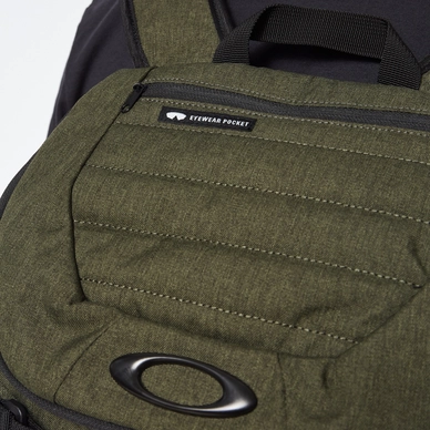 6---193517386030_enduro-30-big-backpack_new-dark-brush_alternate_d05