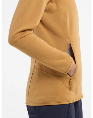 6---Kyanite-Hoody-Retreat-Women-s-Pocket-Detail