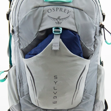 6---Sylva_Stretch front pocket