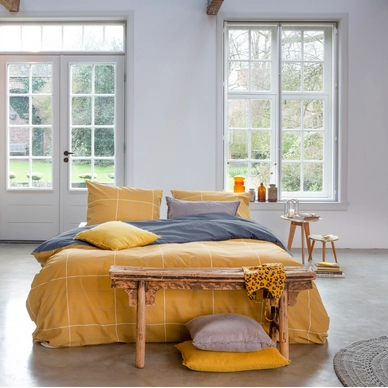 6---WALRA_DC_FOUR-SQUARE_240X240_MUSTARD_SF_1