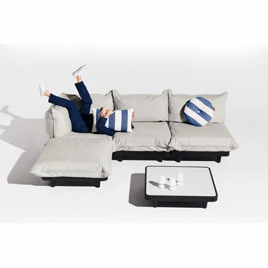 6---fatboy-paletti-table-light-grey-1920x1280-masterpiece-03-104041