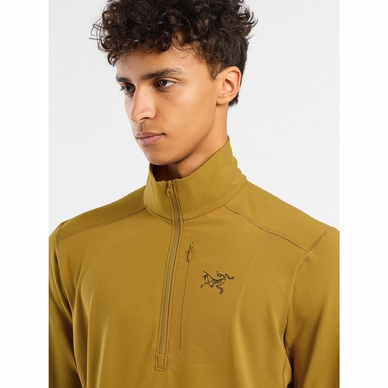 6---Rho-LT-Zip-Neck-Daze-Pocket-Detail