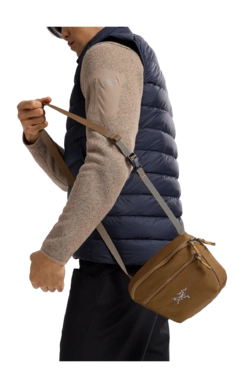 F23-X000006100-Mantis-2-Waistpack-Relic-Detail-_no-bg