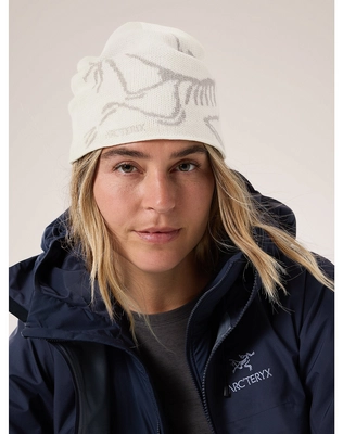 F24-X000006756-Bird-Head-Toque-Arctic-Silk-Rune-Front-View