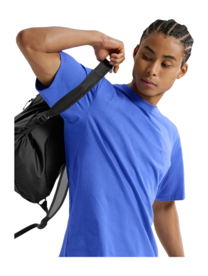 5---S25-X000009829-Heliad-15-Backpack-Black-Hover-_no-bg