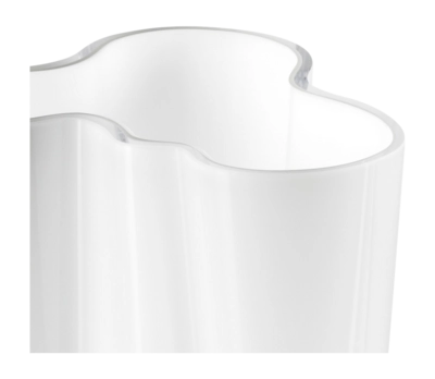 2---1007038_iittalaemea_02_iittala_alvar-aalto-collection-vase-95mm-opal