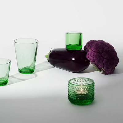 3---1007579_iittalaemea_03_iittala_kastehelmi-tealight-candleholder-64mm-apple-green
