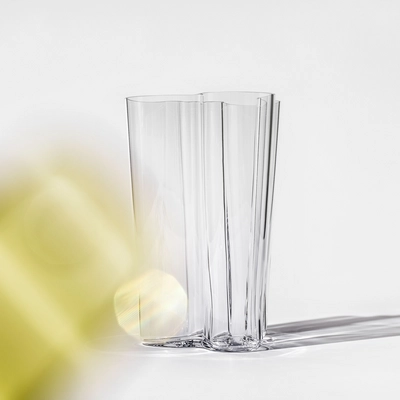 3---1007881_iittalaemea_03_iittala_alvar-aalto-collection-vase-251mm-coppar