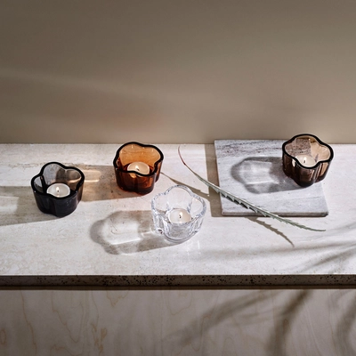 3---1051194_iittalaemea_03_iittala-aalto-tealight-candleholder-linen