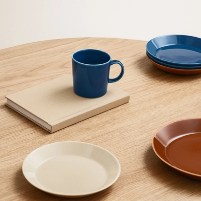 2---1059146_iittalaemea_02_iittala-teema-plate-17cm-linen