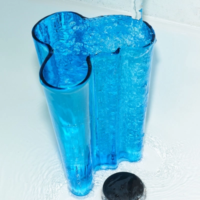 3---1079507_iittalaemea_04_iittala_aalto-vase-251mm-turquoise
