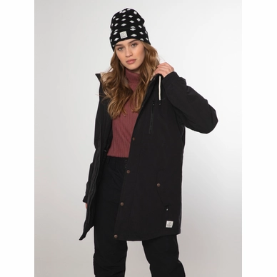 6611512_290_model_front-half_02_web