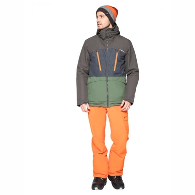 6710592_468_model_front-full_02