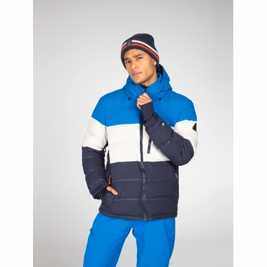 6711802_905_model_front-half_01_web