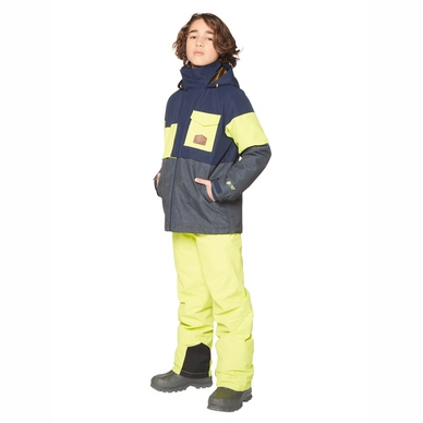 6811592_941_model_front-full_01