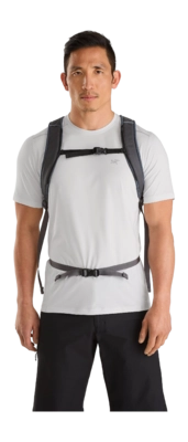 Mantis-16-Backpack-Graphite-Front-View-_no-bg