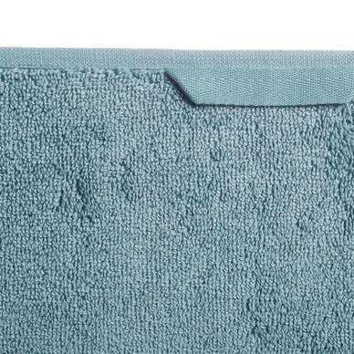 7---Sheer_Blue_Detail