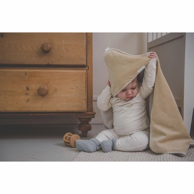 7---koeka-oddi-omslagdoek-met-teddy-100x100-cm-grain-beige-8718276208854 (6)
