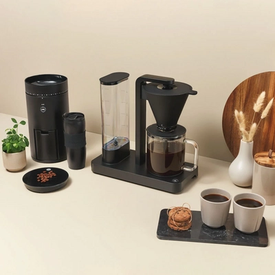 7---coffeemaker-performance-wspl-3b_coffeegrinder-uniform-wsfb-100b-in-stylish-kitchen_square_f052378e-3cfd-4b56-a600-d0b16113889e