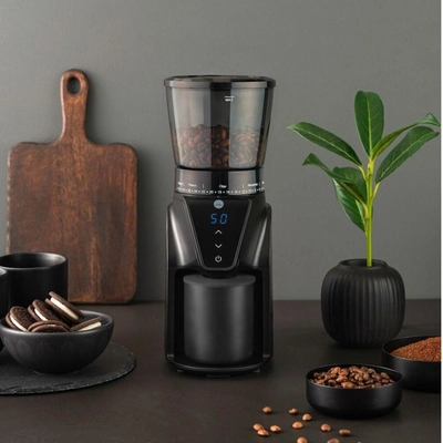6---coffee-grinder_balance_cg1b-275_environment_sqr_638db72481a161.71245962