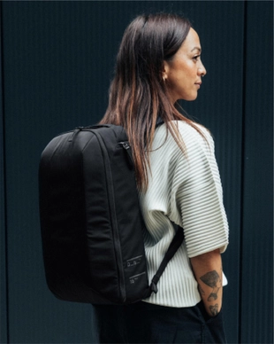8---Freya_20Fanny_20Pack_20L_20Black_20Out03-3