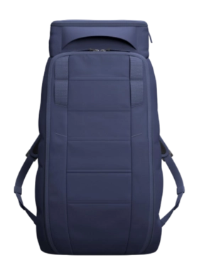 2---Hugger_2030L_20Blue_20Hour04-_no-bg