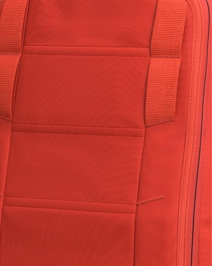 4---Hugger_30L_Falu_Red_Material