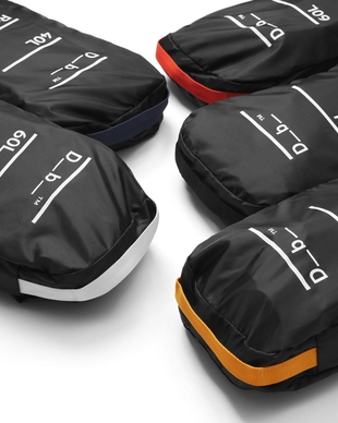 7---Roamer_Duffel_Pack_25L_packing_6