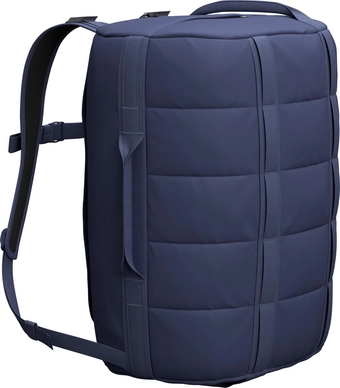 15---The_Roamer_Duffel_40L_2000187300901_BlueHour_6_lowres