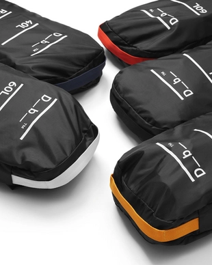 9---Roamer_Duffel_60L_packing_8