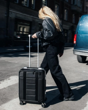 4---Ramverk_20Front-access_20Carry-on_20Silver-3