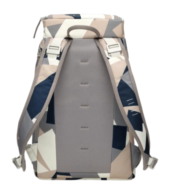 Hugger_20Backpack_2020L_20_20Line_20Cluster-2-_no-bg