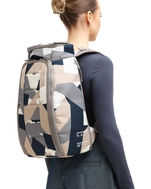 Hugger_20Backpack_2020L_20_20Line_20Cluster