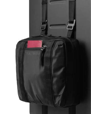 2---Essential_20Travel_20Organizer_20Black_20Out-5